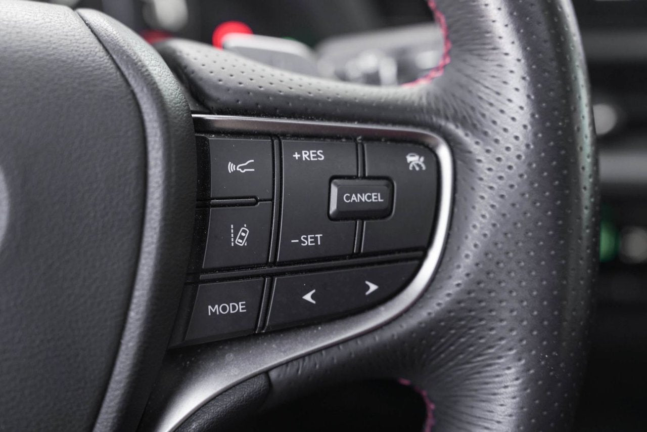 2024 Lexus UX 250h F SPORT 1 AWD CUIR ROUGE CARPLAY