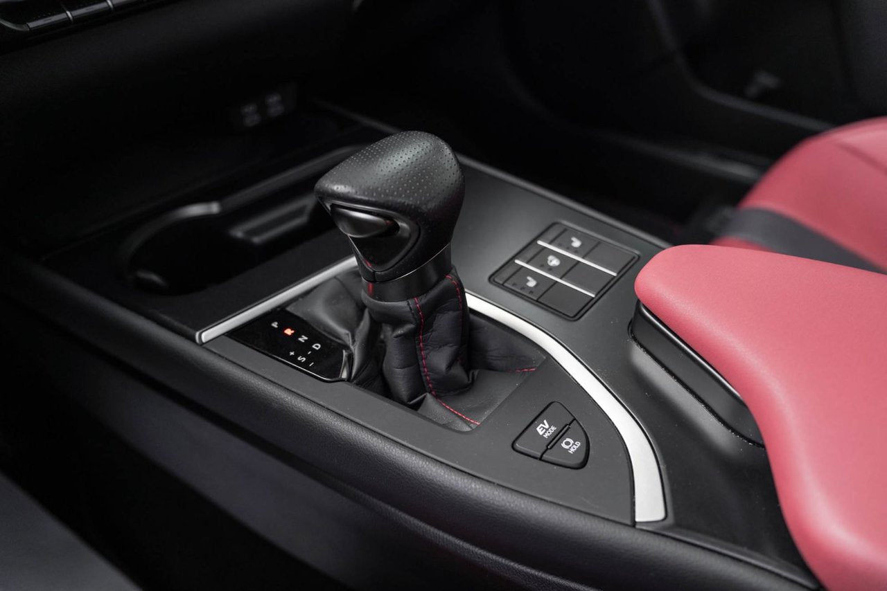 2024 Lexus UX 250h F SPORT 1 AWD CUIR ROUGE CARPLAY