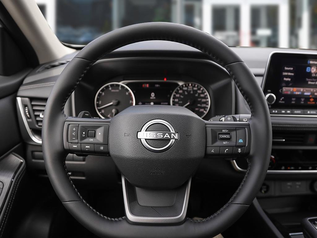 2026 Nissan Rogue SV Moonroof