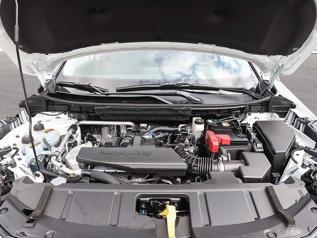 2026 Nissan Rogue SV Moonroof