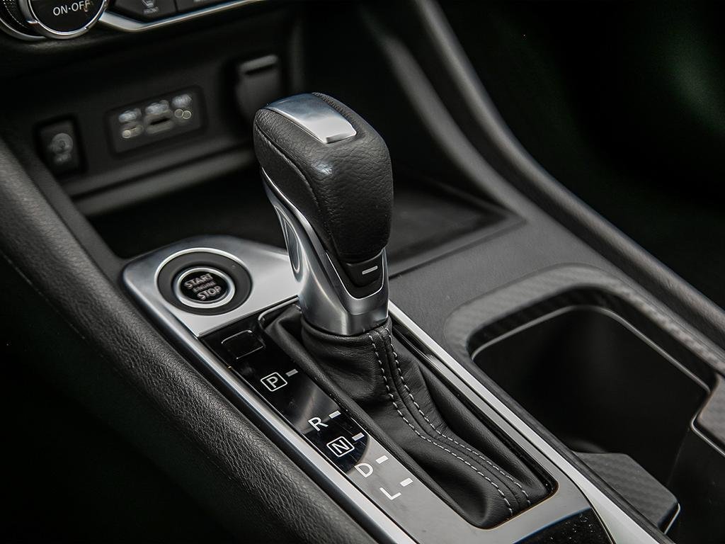 2025 Nissan Sentra SV MOONROOF