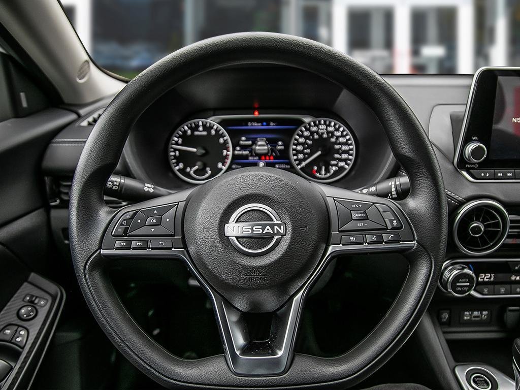 2025 Nissan Sentra SV MOONROOF