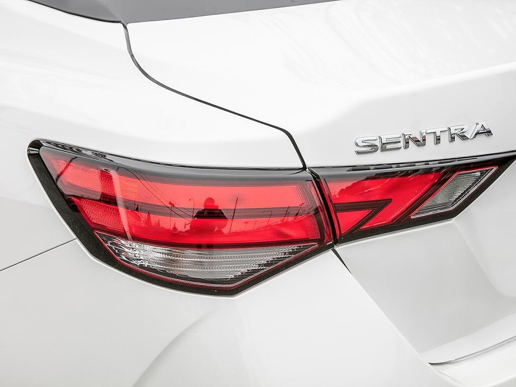 2025 Nissan Sentra SV MOONROOF