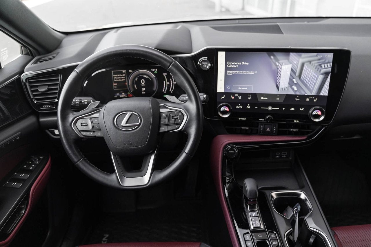 2023 Lexus NX 450h+ 450h+ ULTRA PREMIUM HYBRIDE BRANCHABLE TOIT BAS KM