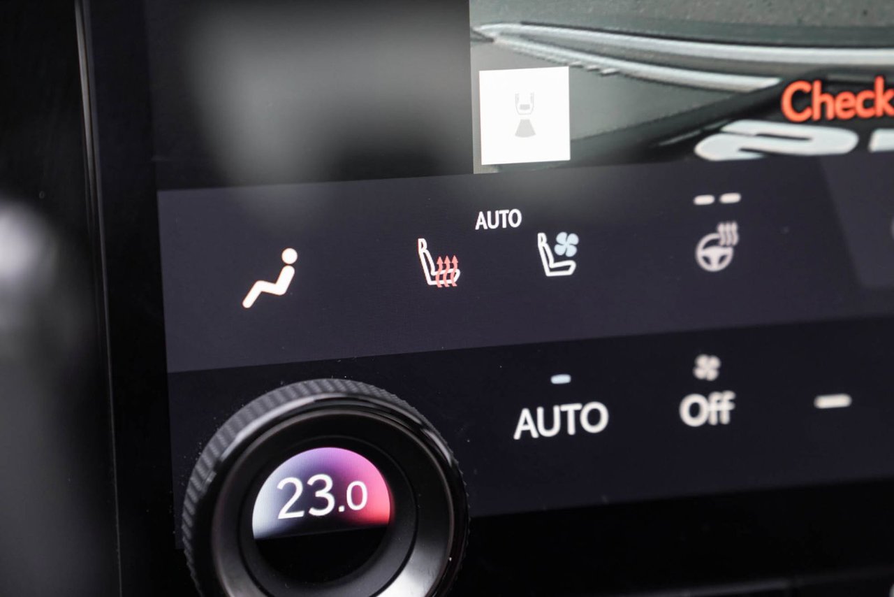 2023 Lexus NX 450h+ 450h+ ULTRA PREMIUM HYBRIDE BRANCHABLE TOIT BAS KM