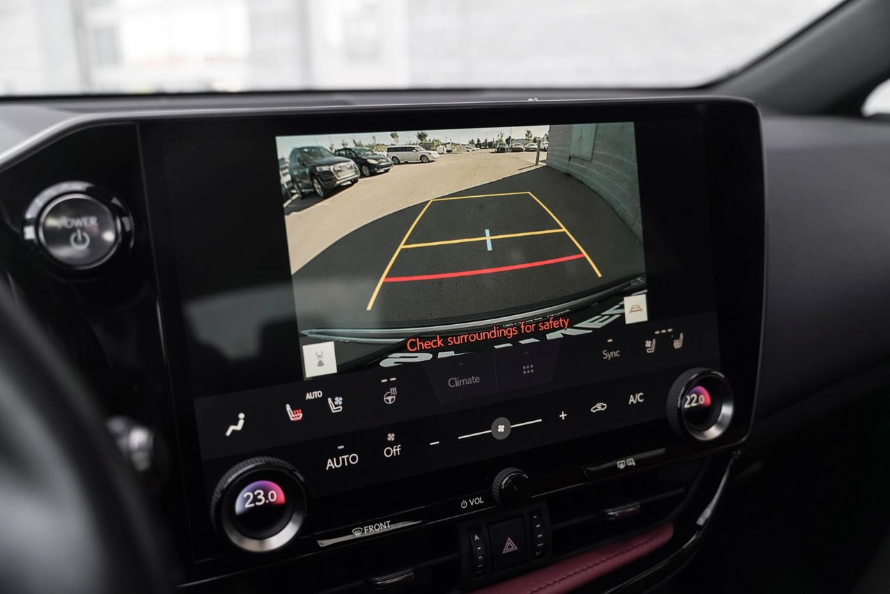 2023 Lexus NX 450h+ 450h+ ULTRA PREMIUM HYBRIDE BRANCHABLE TOIT BAS KM