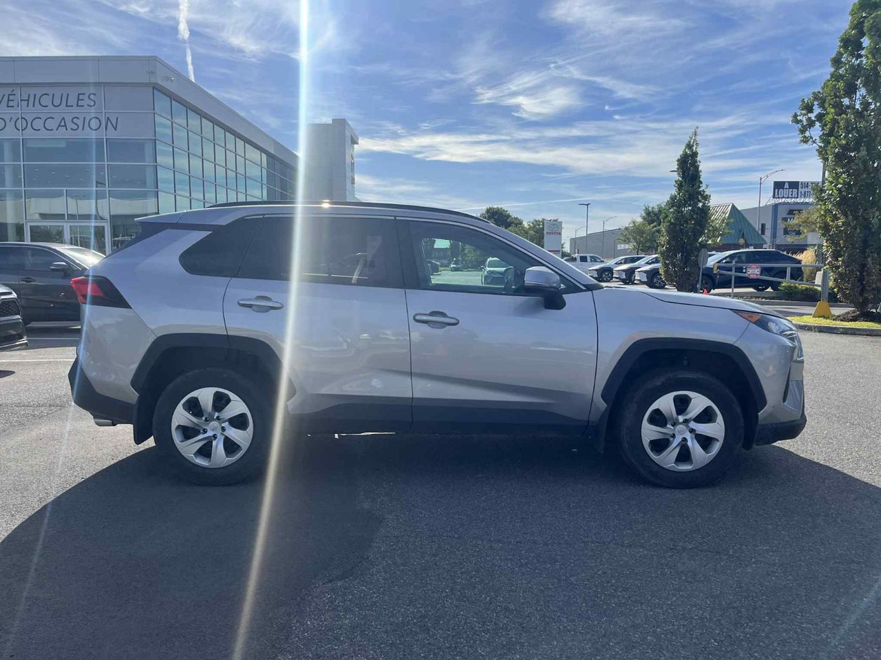 2021 Toyota RAV4 LE FWD