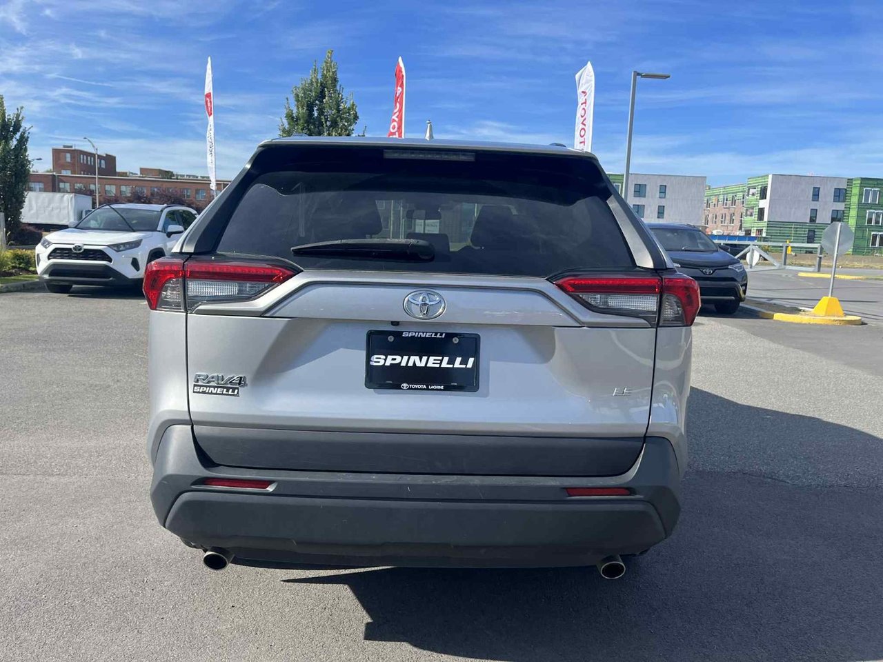 2021 Toyota RAV4 LE FWD