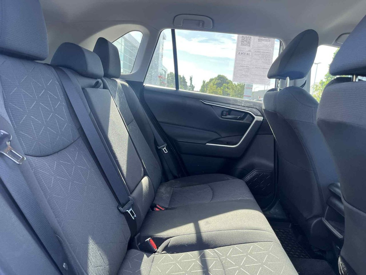 2021 Toyota RAV4 LE FWD