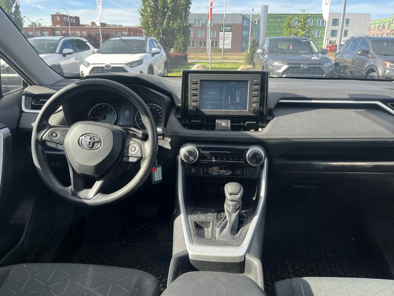 2021 Toyota RAV4 LE FWD