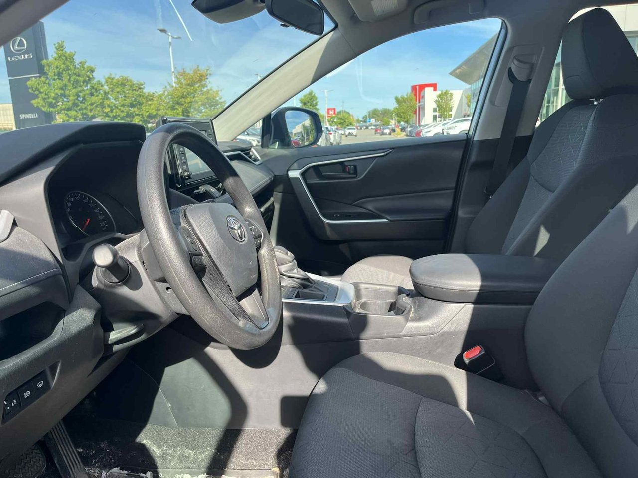 2021 Toyota RAV4 LE FWD