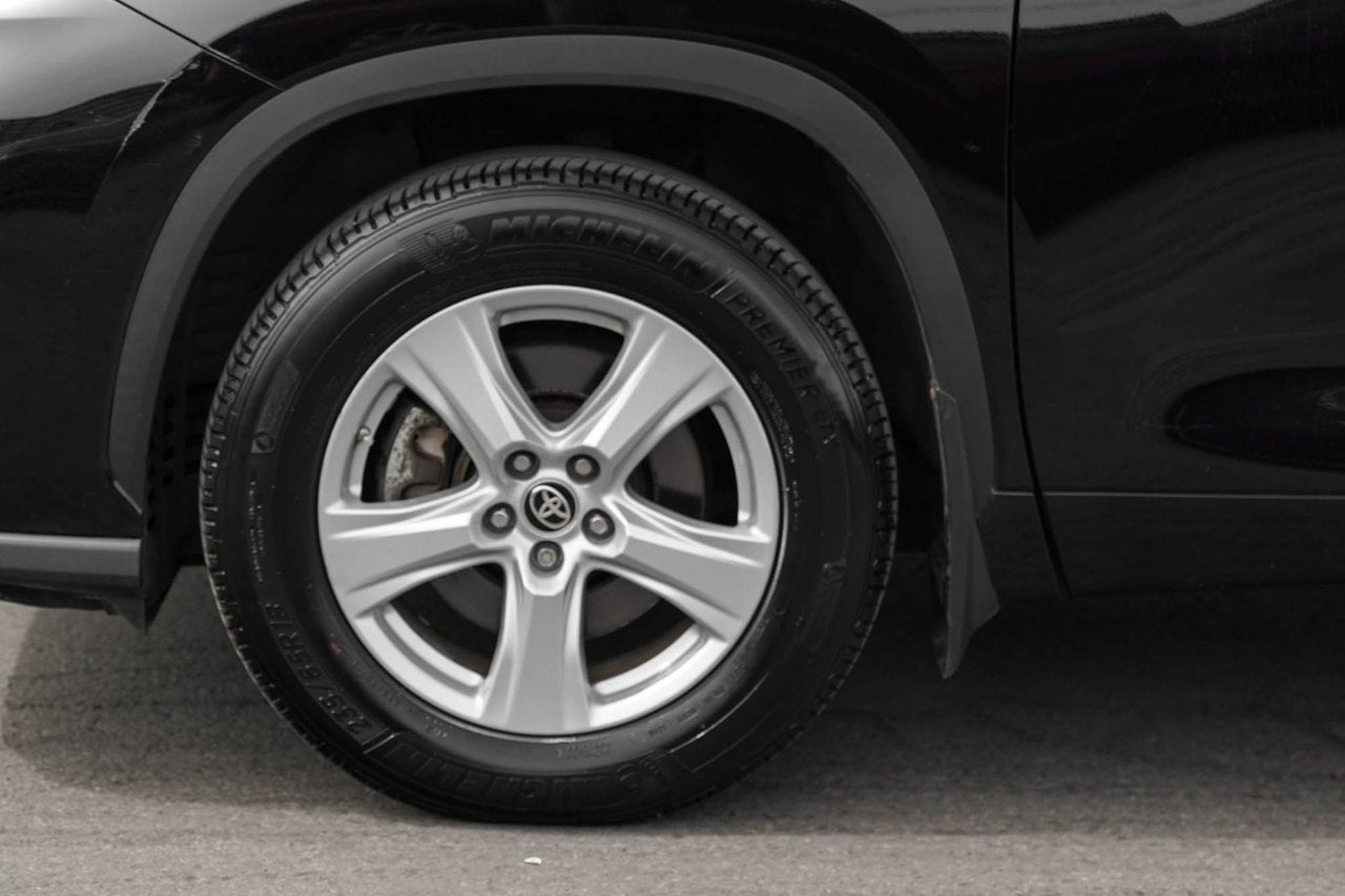 2021 Toyota Highlander LE AWD V6