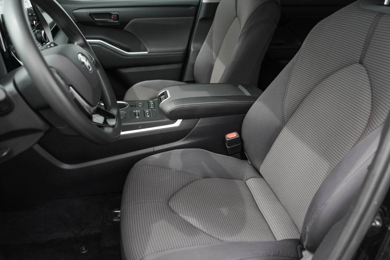 2021 Toyota Highlander LE AWD V6