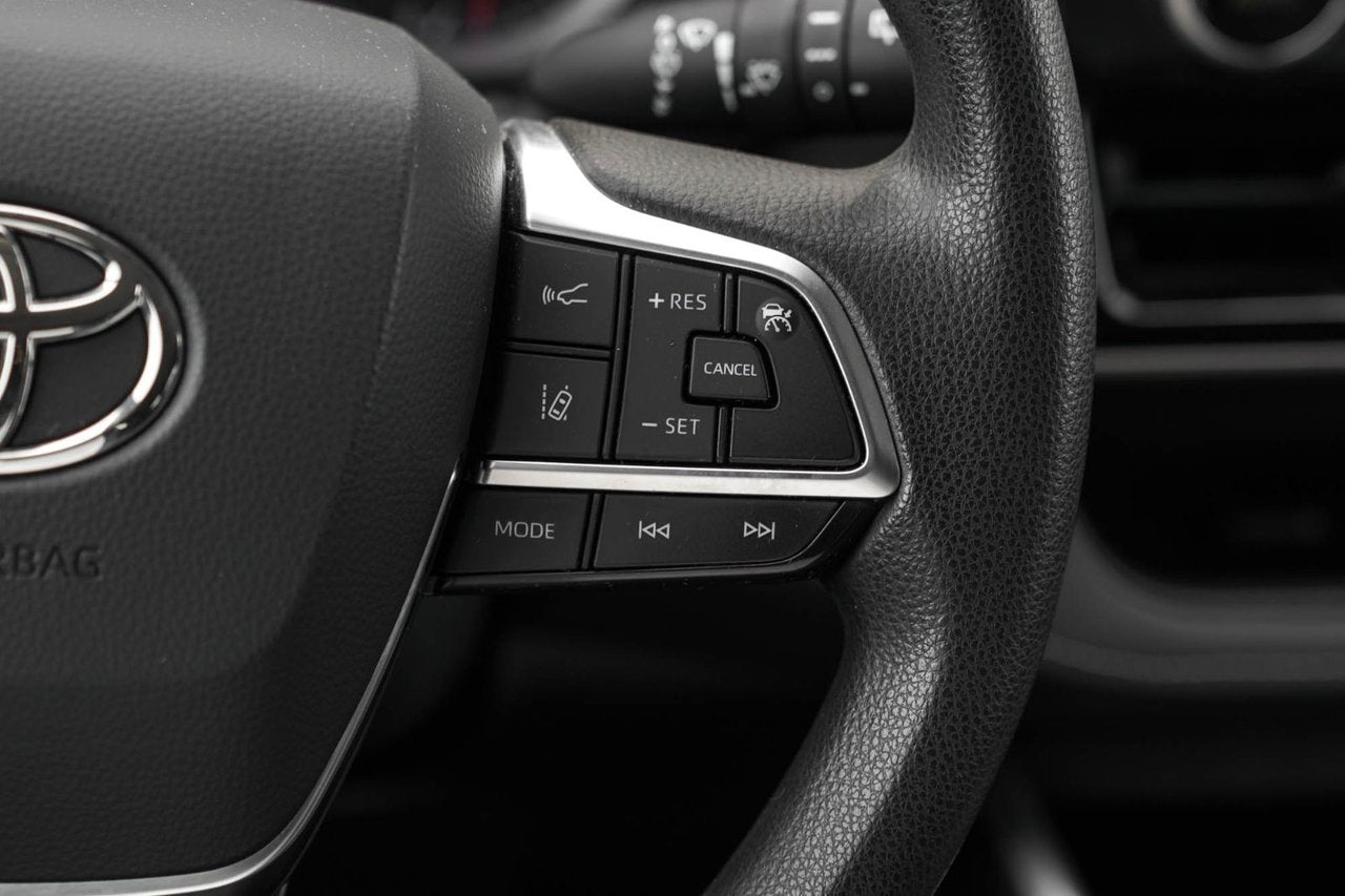 2021 Toyota Highlander LE AWD V6