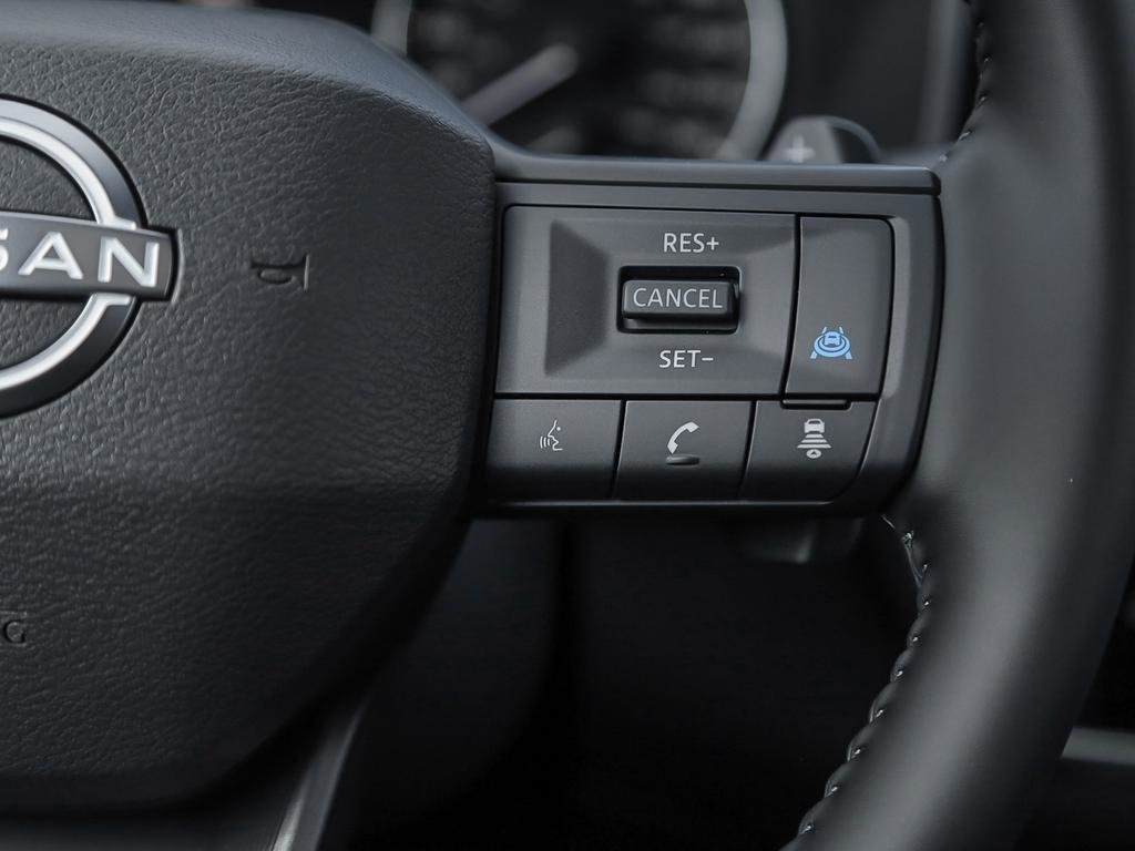 2026 Nissan Rogue SV Moonroof