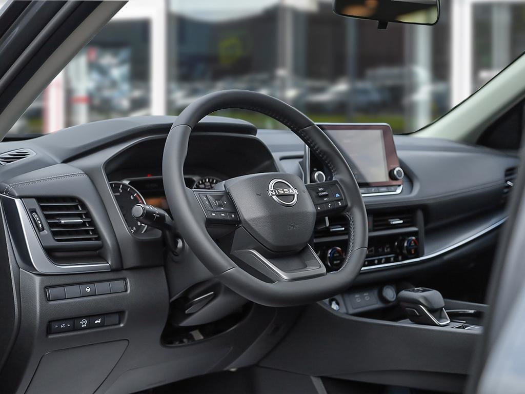2026 Nissan Rogue SV Moonroof