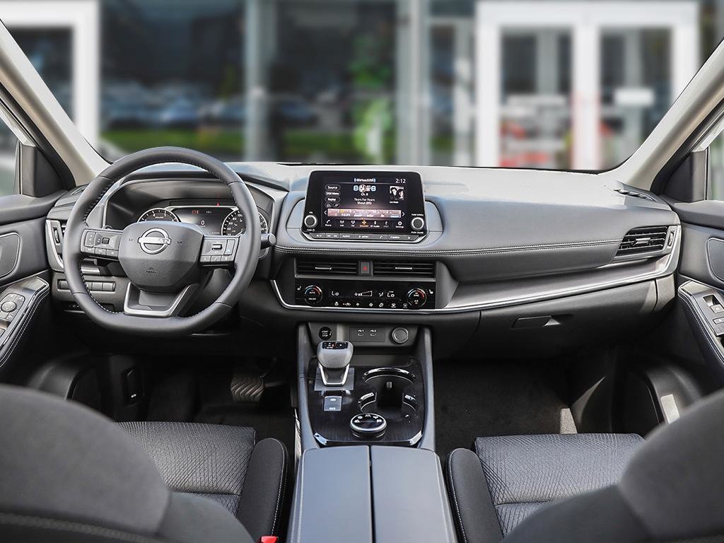 2026 Nissan Rogue SV Moonroof