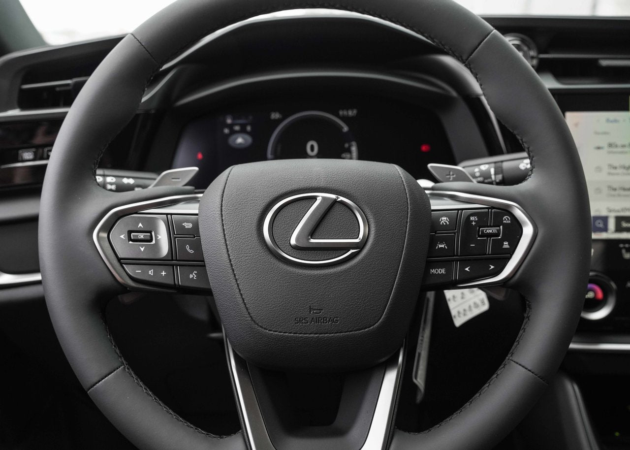 2025 Lexus RZ RZ 450e, AWD SIGNATURE PACKAGE