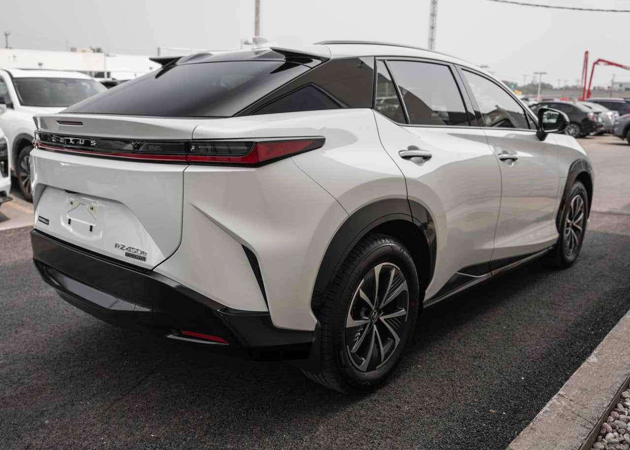 2025 Lexus RZ RZ 450e, AWD SIGNATURE PACKAGE