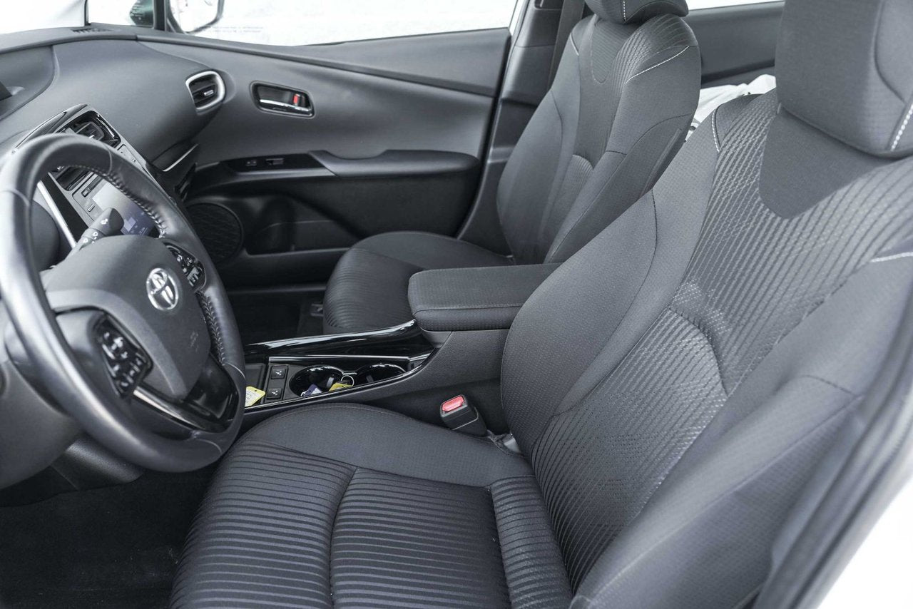 2022 Toyota PRIUS PRIME PLUG IN FWD; CAMERA SIEGES CHAUFFANT CARPLAY MAGS