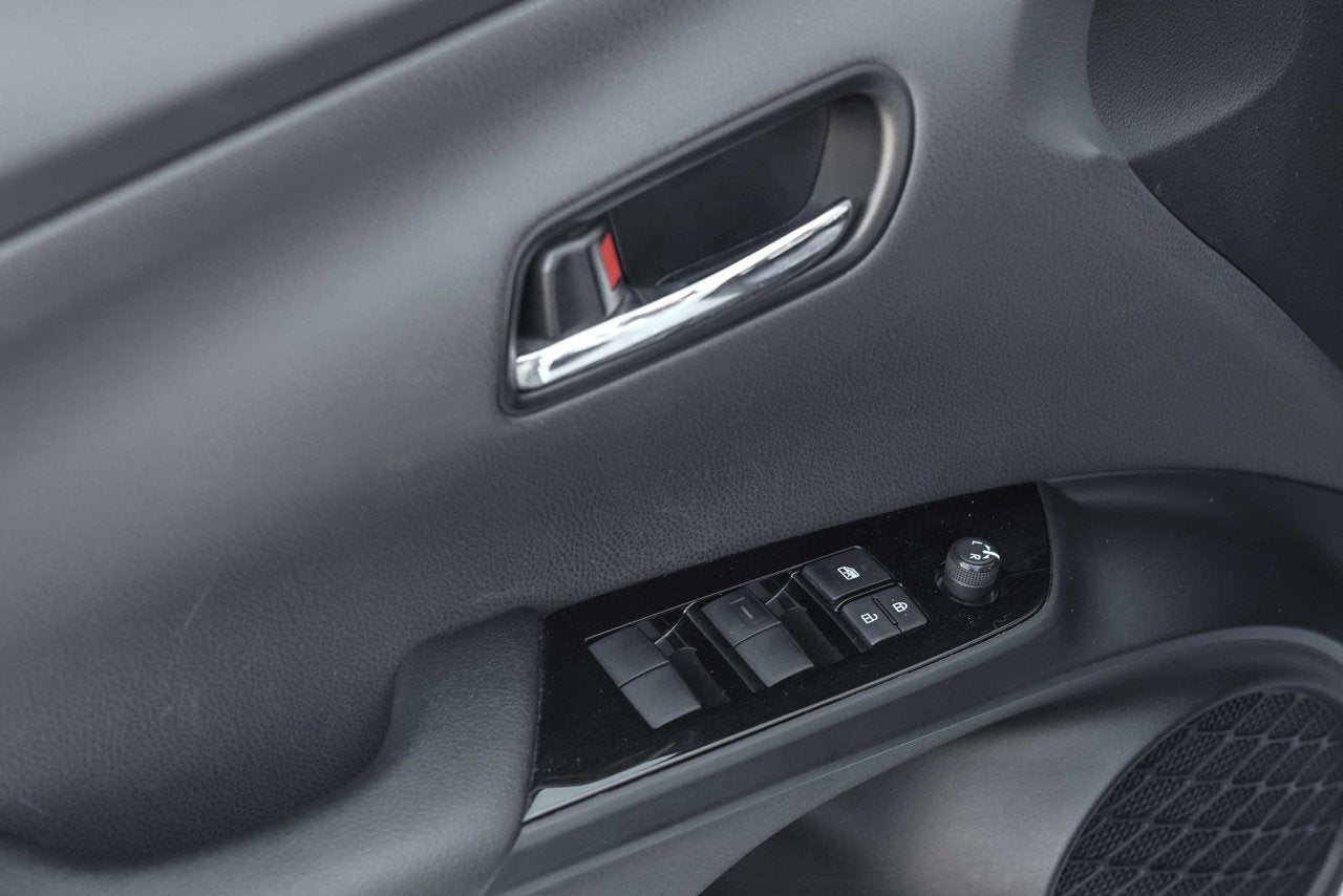 2022 Toyota PRIUS PRIME PLUG IN FWD; CAMERA SIEGES CHAUFFANT CARPLAY MAGS