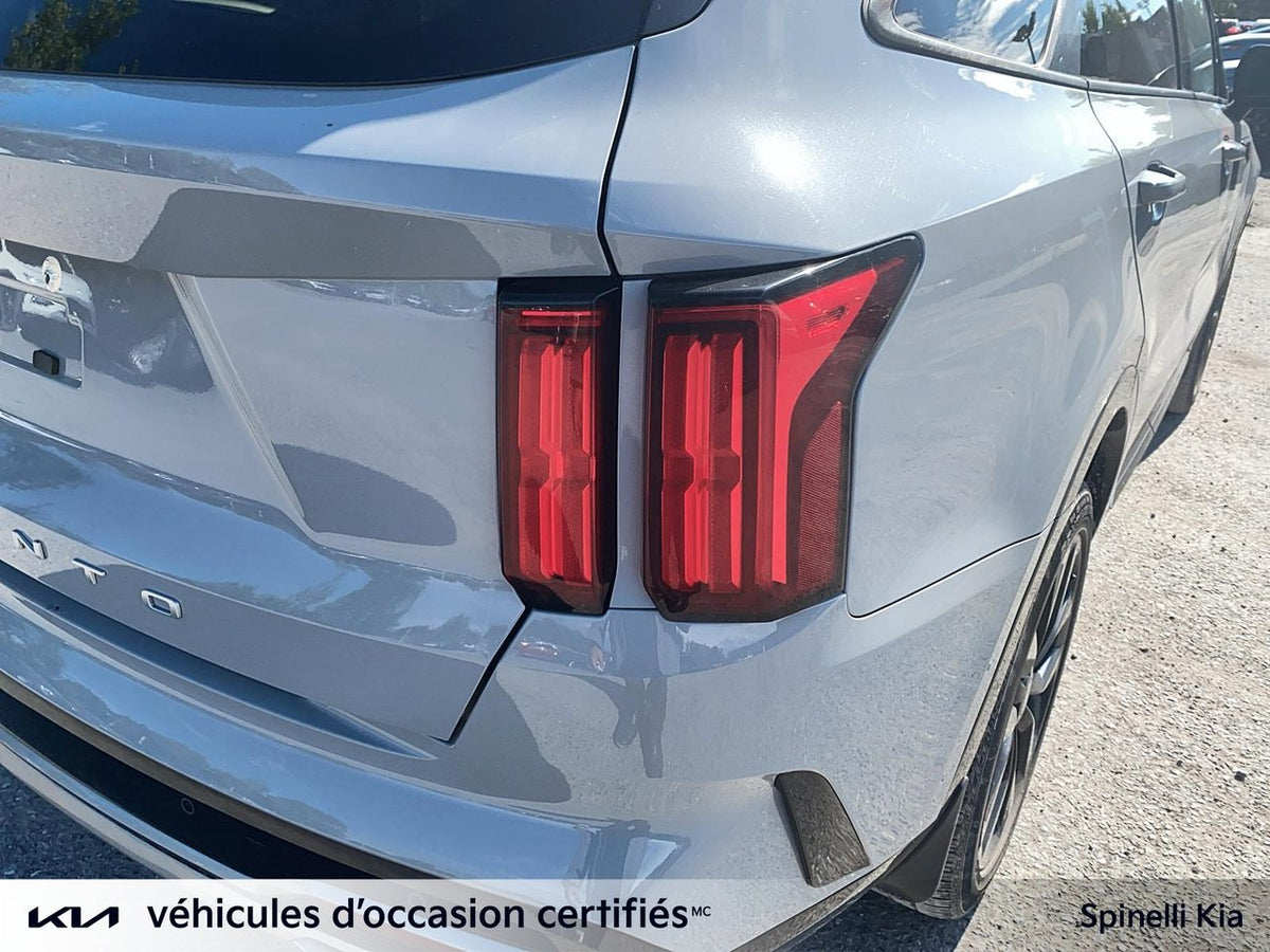 2022 Kia Sorento SX
