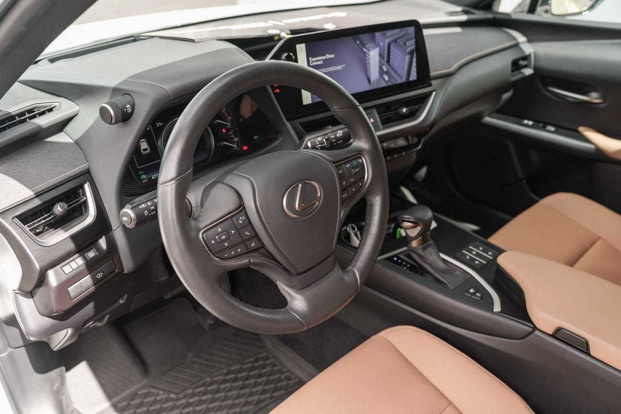 2023 Lexus UX 250h LUXURY BAS KM CUIR PALOMINO NAVI CARPLAY