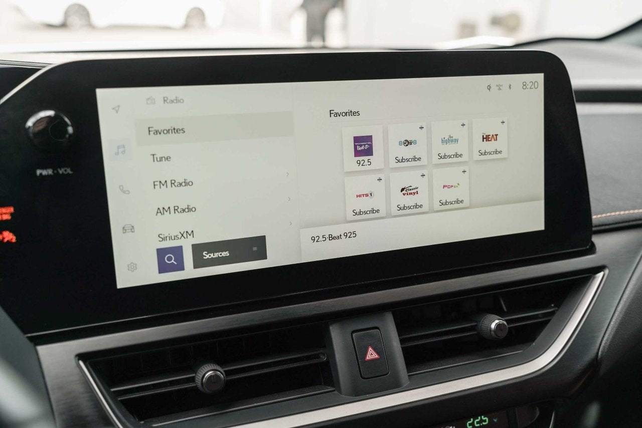 2023 Lexus UX 250h LUXURY BAS KM CUIR PALOMINO NAVI CARPLAY