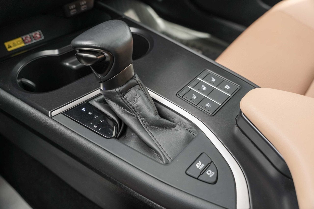 2023 Lexus UX 250h LUXURY BAS KM CUIR PALOMINO NAVI CARPLAY