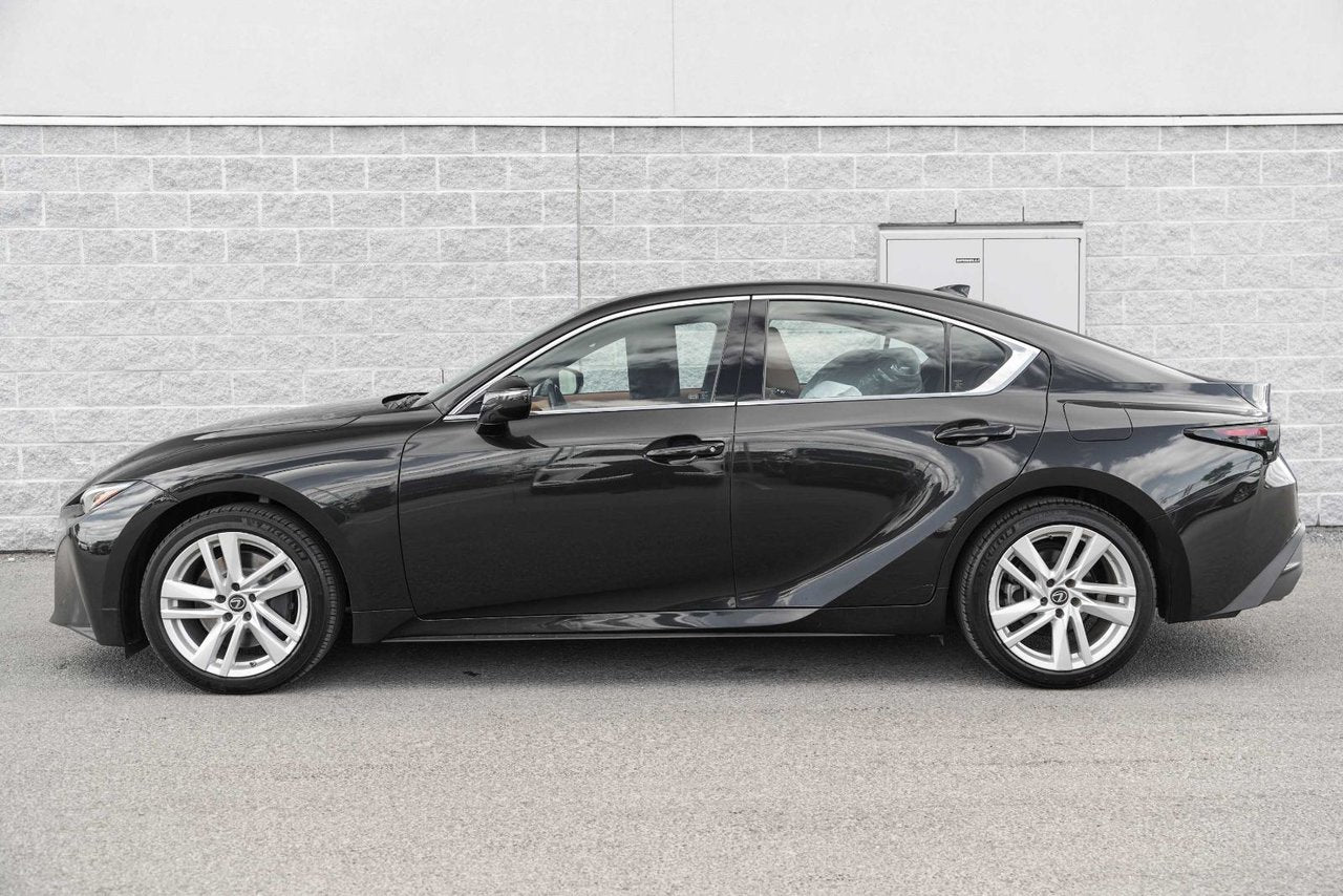 2022 Lexus IS 300 PREMIUM AWD LOW KM CUIR TOIT CARPLAY