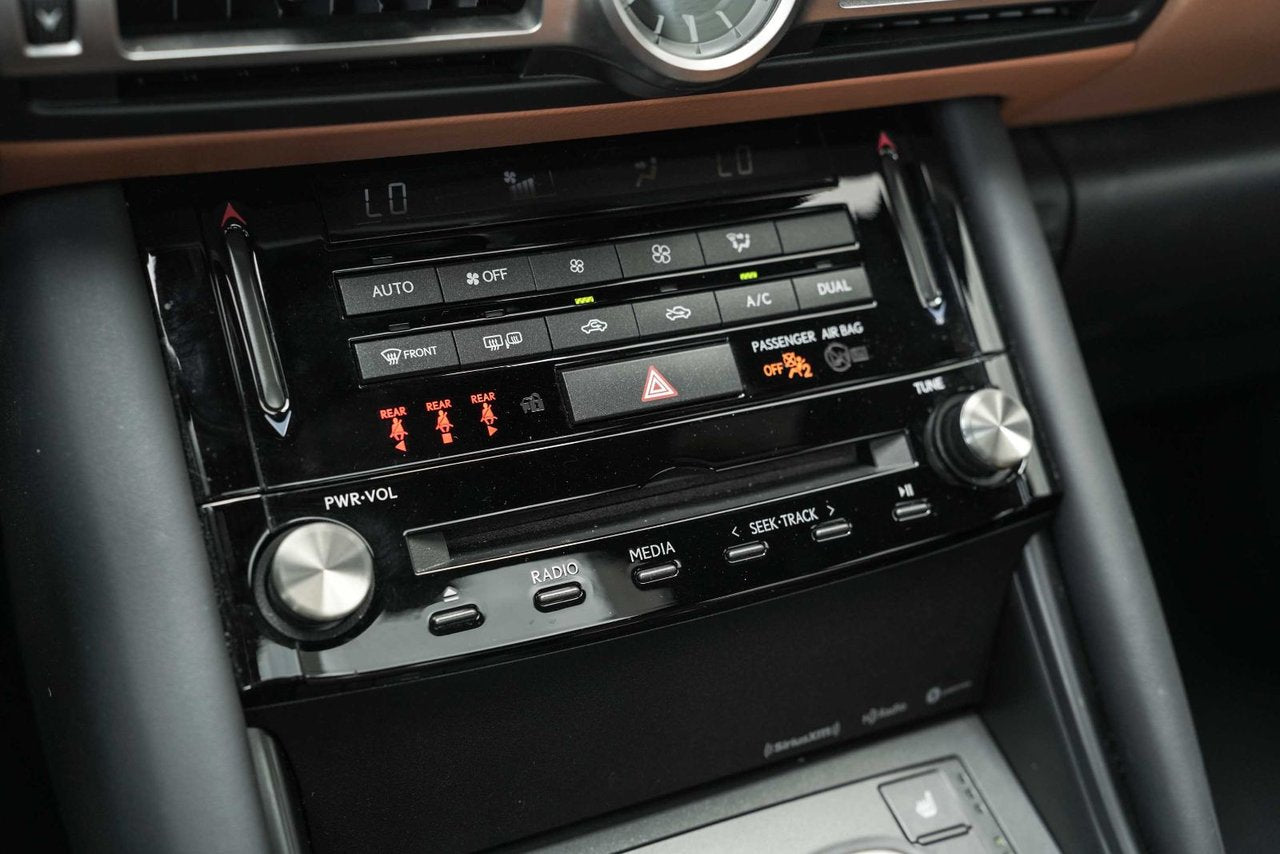 2022 Lexus IS 300 PREMIUM AWD LOW KM CUIR TOIT CARPLAY