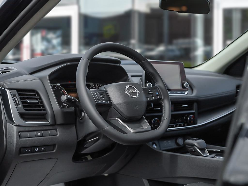 2026 Nissan Rogue SV Moonroof