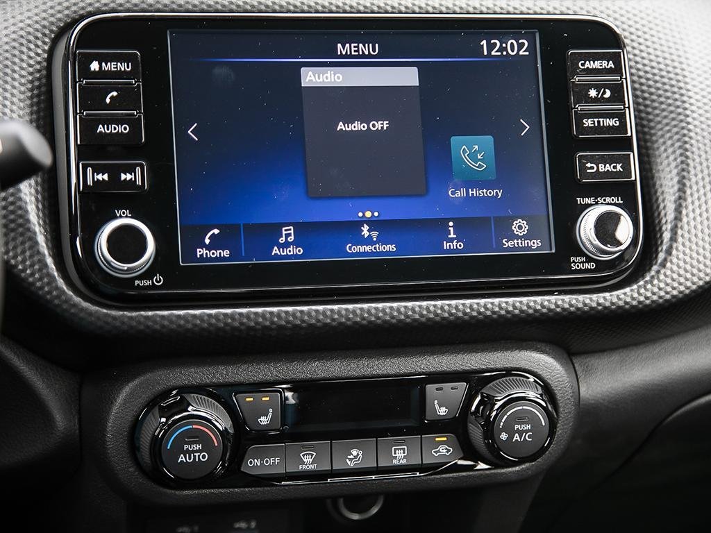 2025 Nissan Kicks Play SV