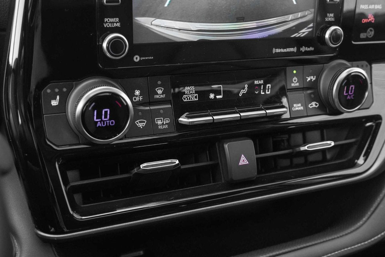 2022 Toyota Highlander XLE AWD