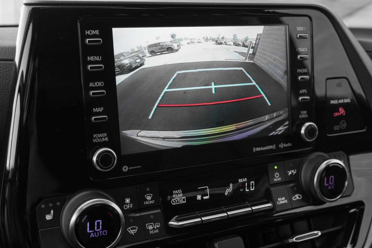 2022 Toyota Highlander XLE AWD