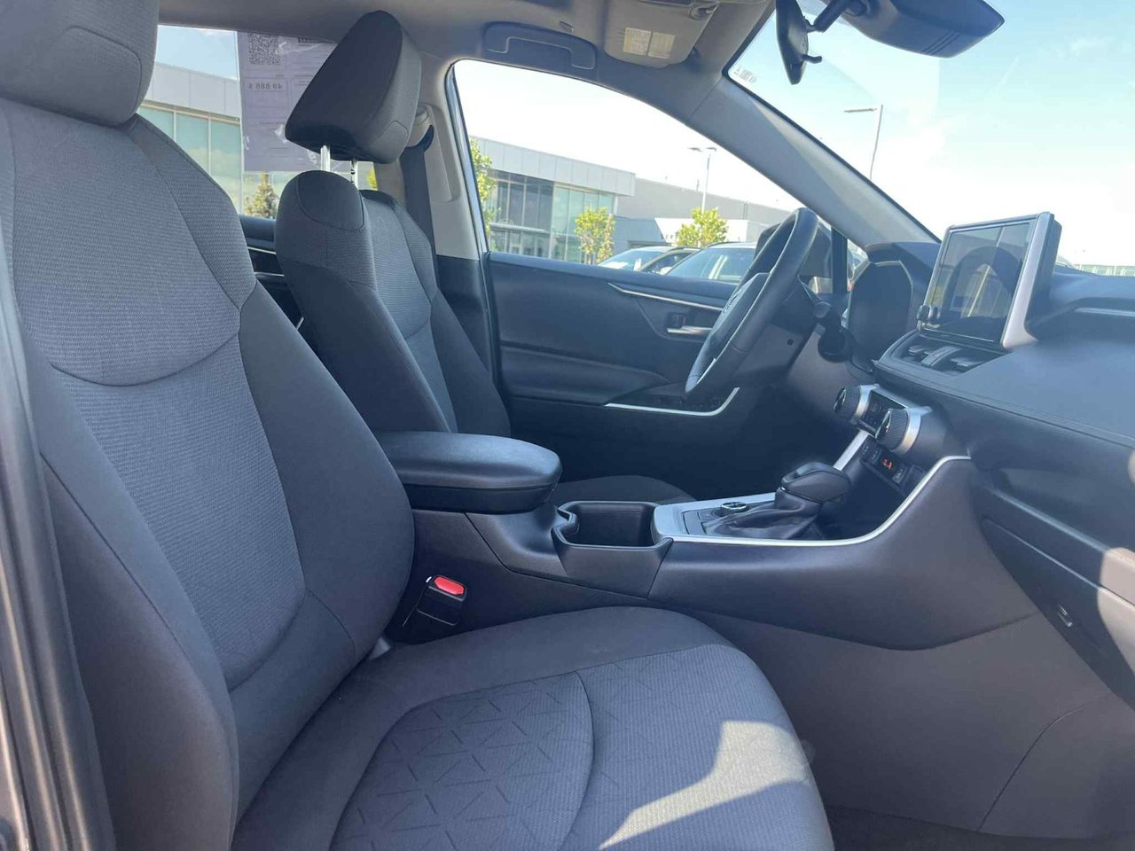 2025 Toyota RAV4 Hybrid XLE AWD