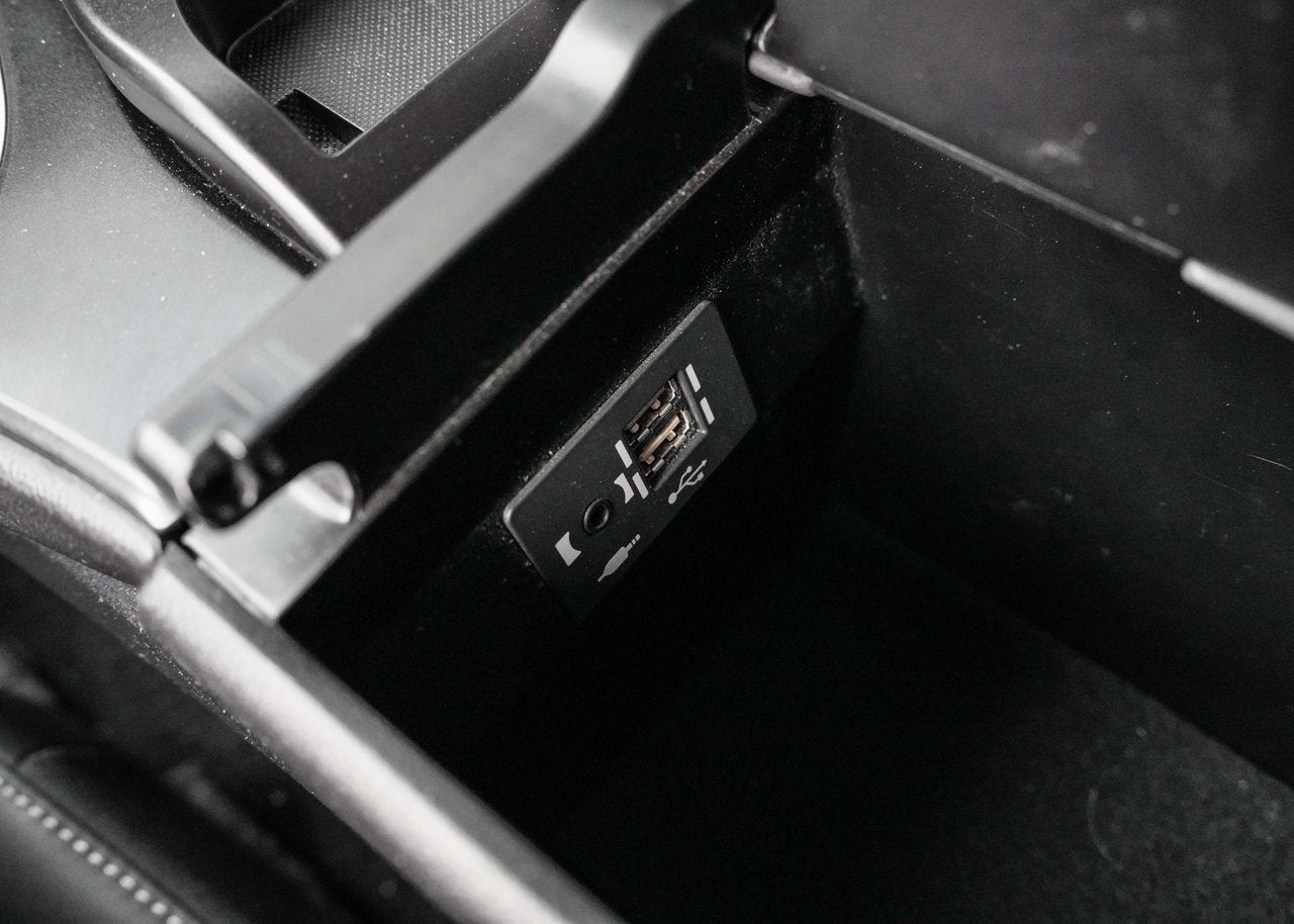 2020 Lexus UX 250h PREMIUM AWD HYBRIDE CUIR TOIT CARPLAY