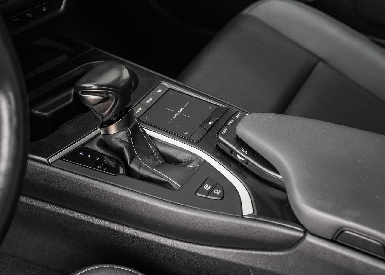 2020 Lexus UX 250h PREMIUM AWD HYBRIDE CUIR TOIT CARPLAY