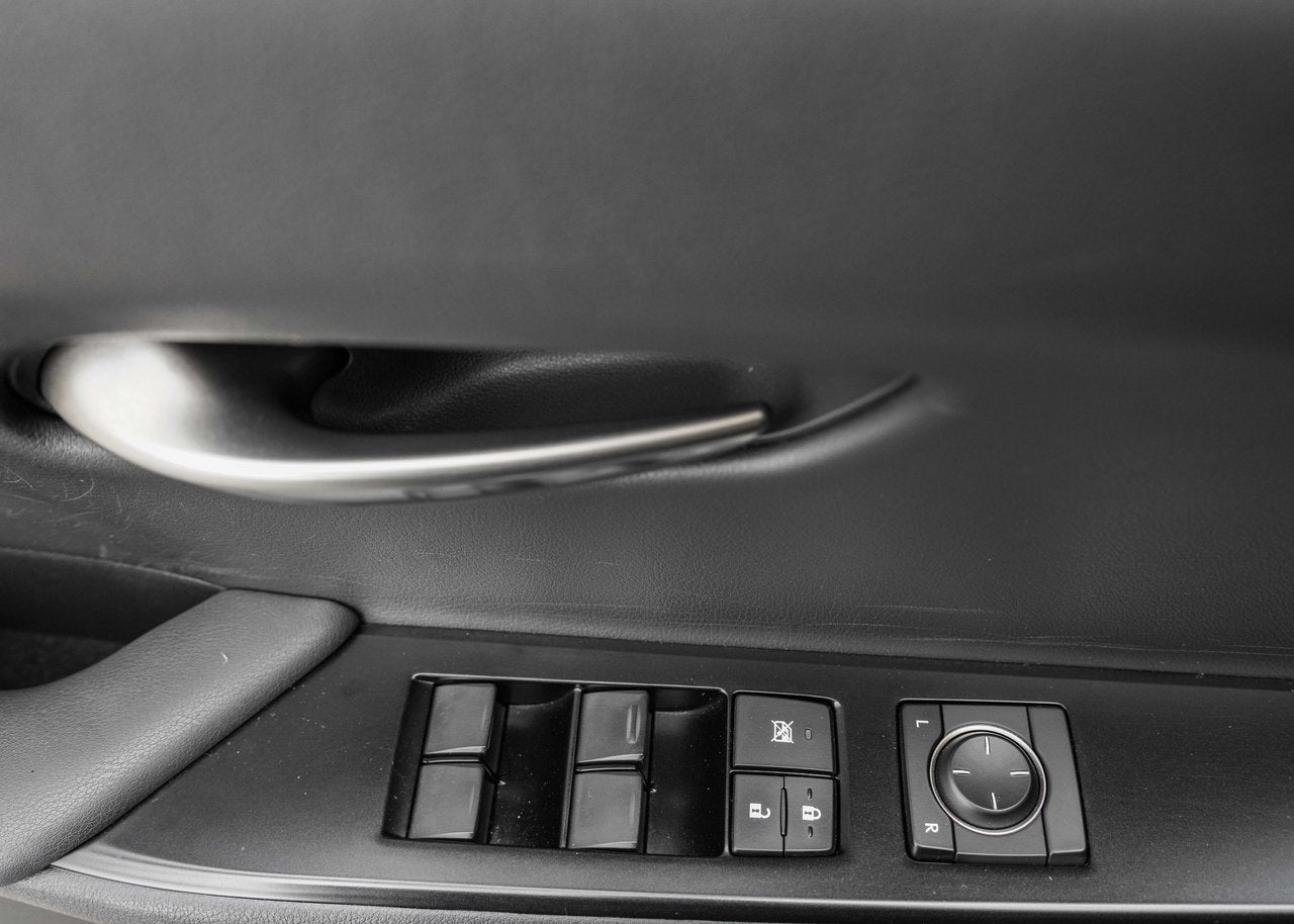 2020 Lexus UX 250h PREMIUM AWD HYBRIDE CUIR TOIT CARPLAY