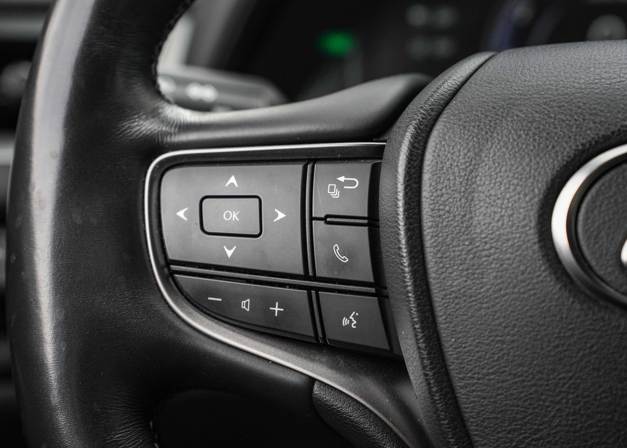 2020 Lexus UX 250h PREMIUM AWD HYBRIDE CUIR TOIT CARPLAY