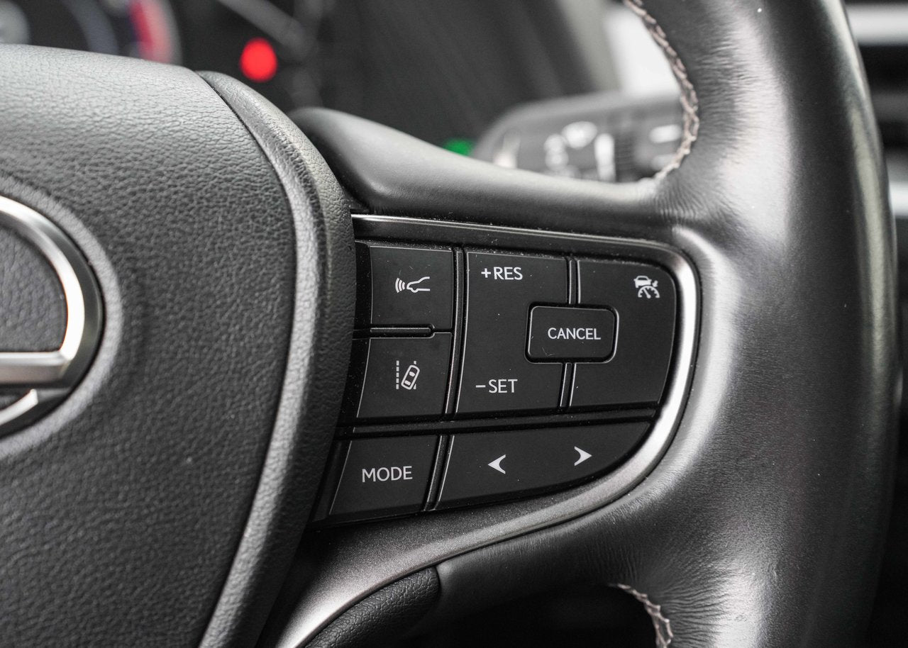 2020 Lexus UX 250h PREMIUM AWD HYBRIDE CUIR TOIT CARPLAY