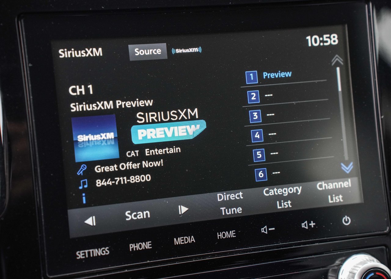 2020 Mitsubishi Outlander AWD, 7 PASSENGER, BACKUP CAMERA