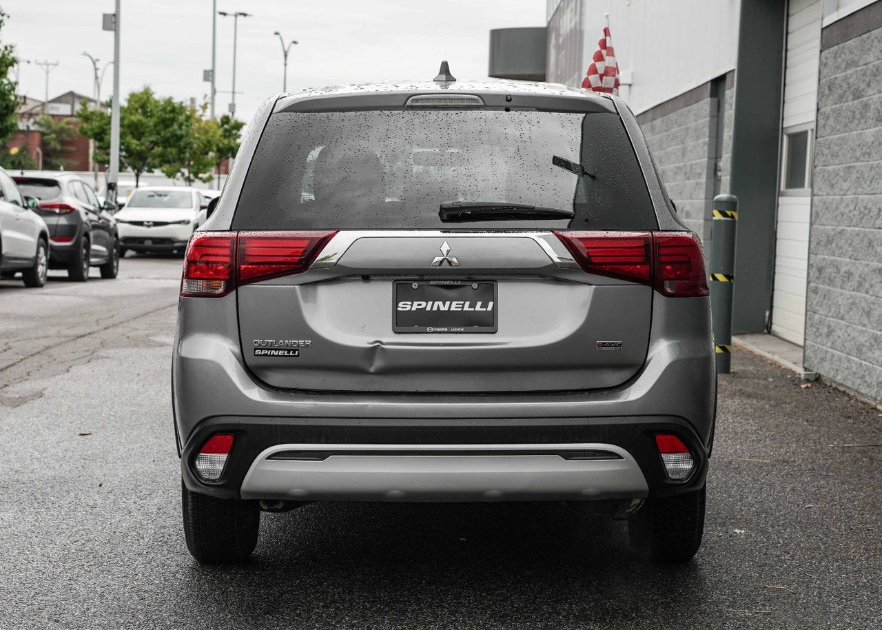 2020 Mitsubishi Outlander AWD, 7 PASSENGER, BACKUP CAMERA