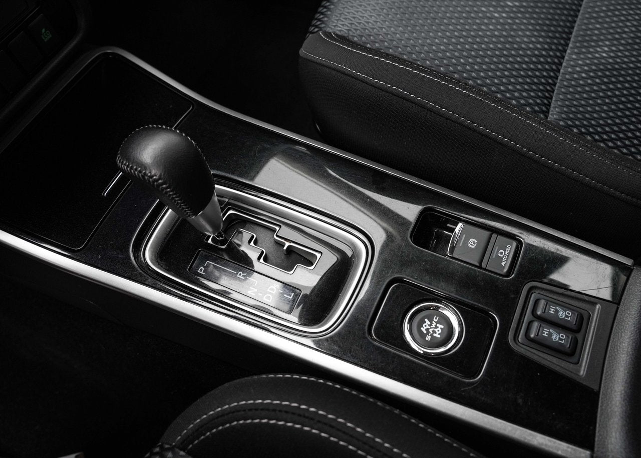 2020 Mitsubishi Outlander AWD, 7 PASSENGER, BACKUP CAMERA