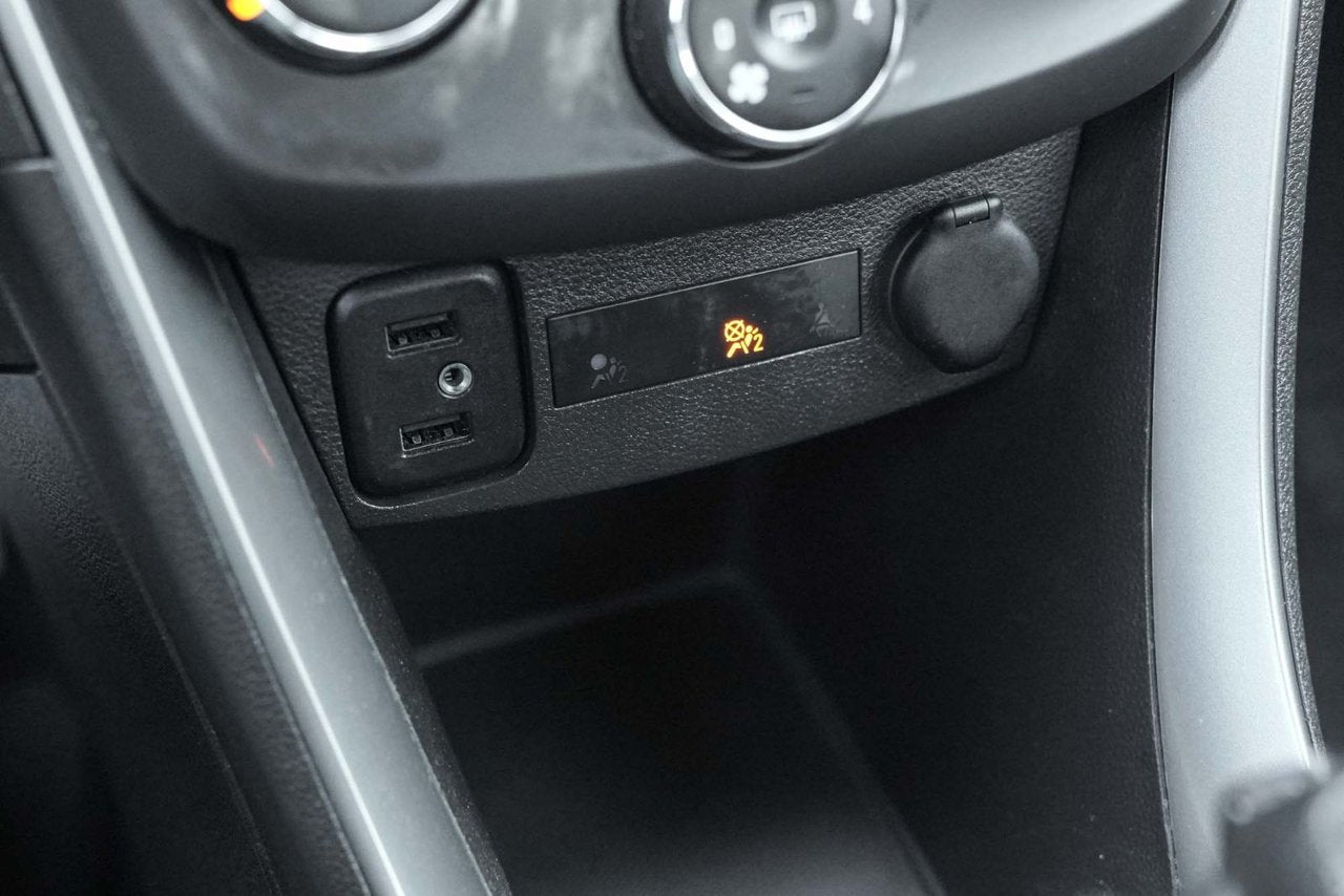 2017 Chevrolet Trax LS FWD;  A/C CAMERA CARPLAY ANDROID PNEU HIVER