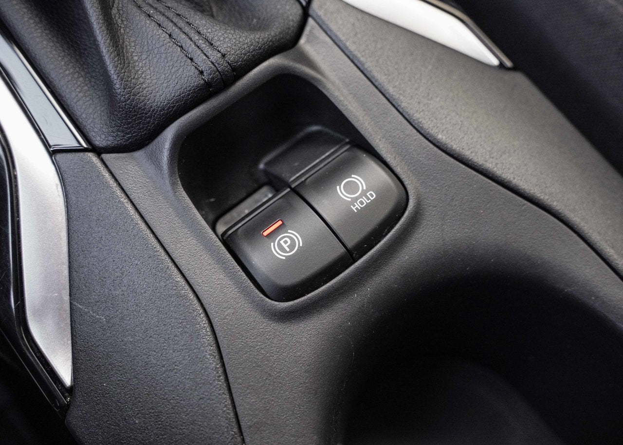 2024 Toyota COROLLA CROSS LE AWD