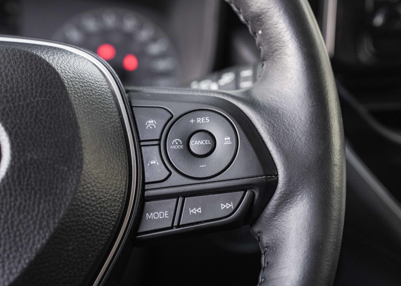 2024 Toyota COROLLA CROSS LE AWD