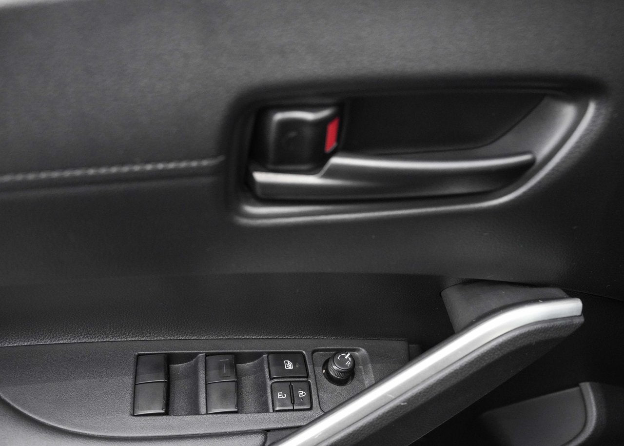 2024 Toyota COROLLA CROSS LE AWD