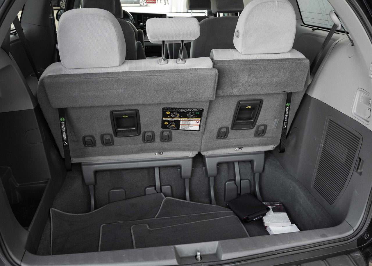 2020 Toyota Sienna LE AWD