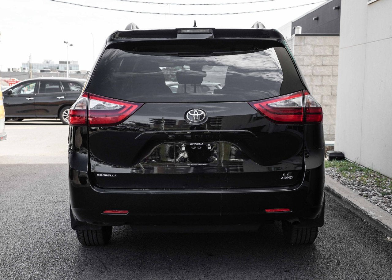 2020 Toyota Sienna LE AWD